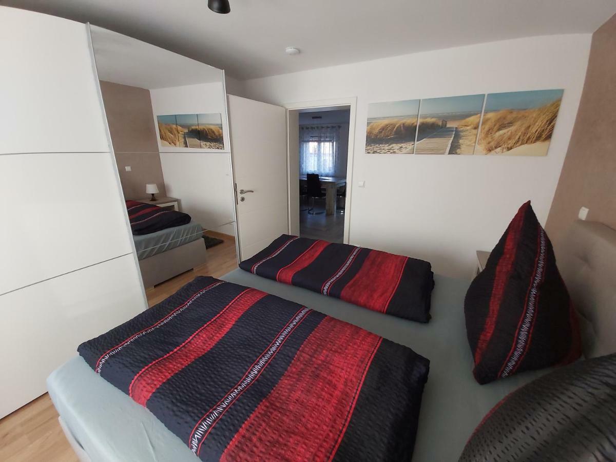 Apartment Claudia ซินส์ไฮม์ ภายนอก รูปภาพ